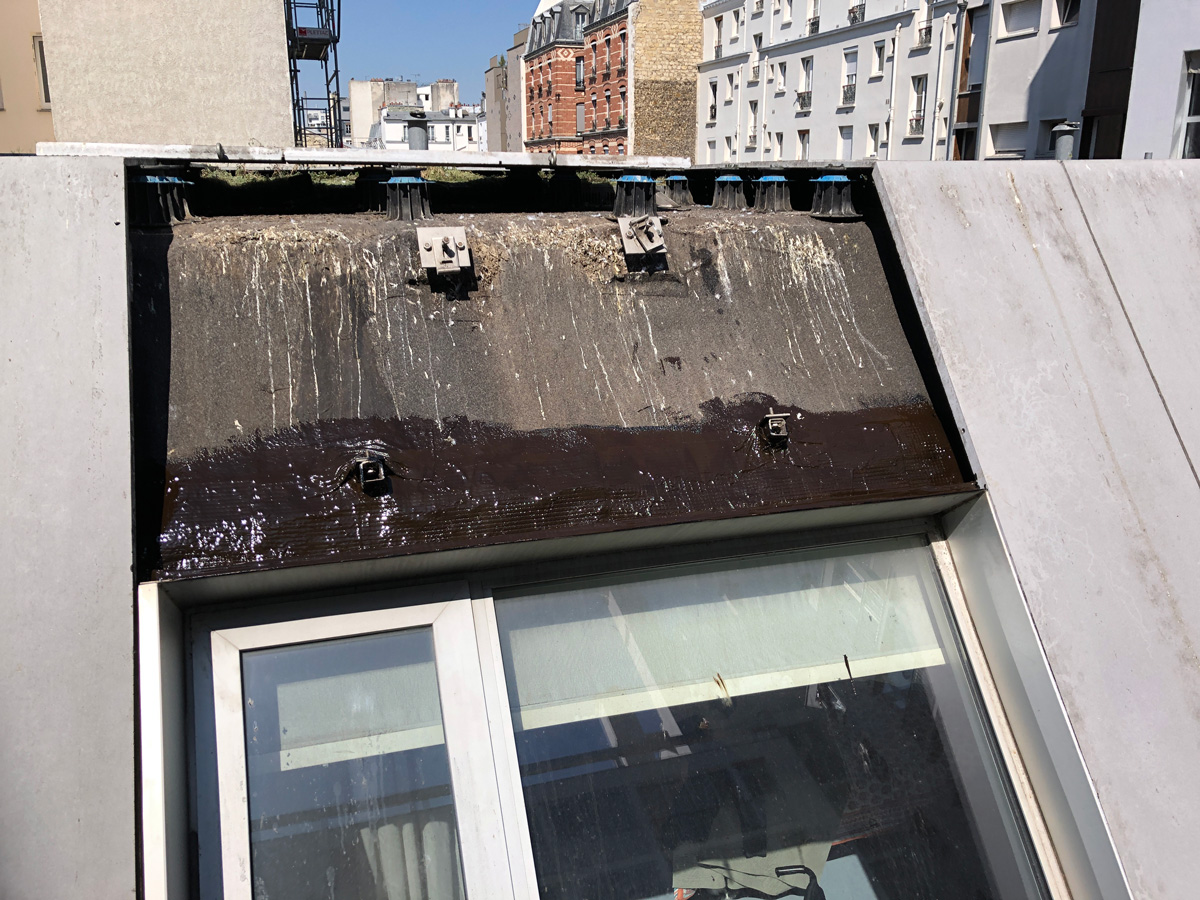 TRAITEMEMENT D’INFILTRATIONS SOUS DALLES BETON par Astrali